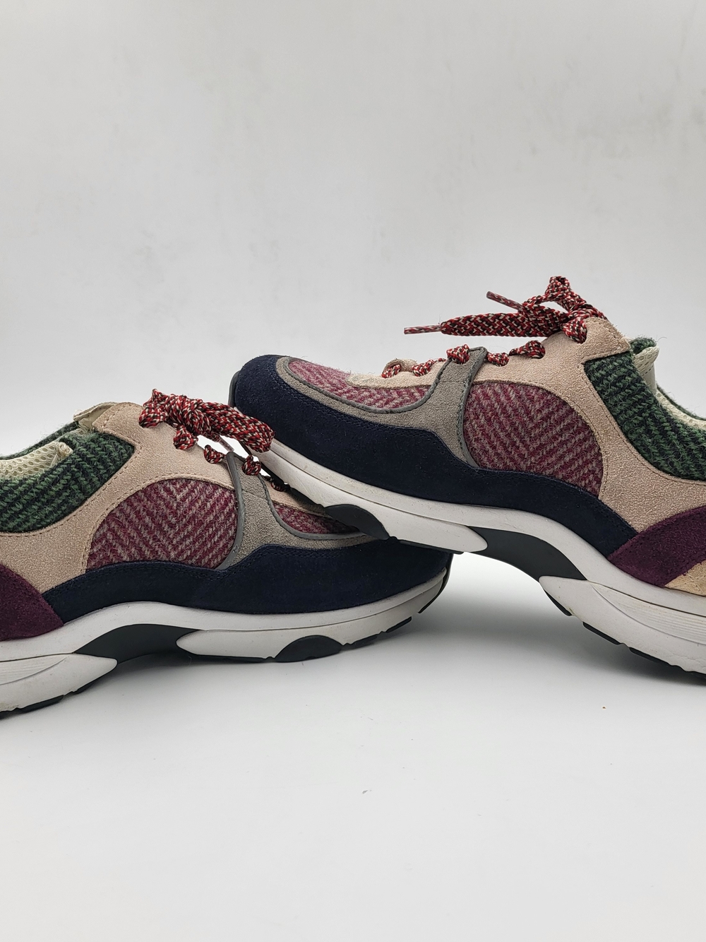 Chanel Multicolored Tweed and Suede CC Low-Top Sneakers, Authentic... - Picture 4 of 14